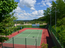 Тенісний клуб в Kavalier Boutique Hotel - Теннис